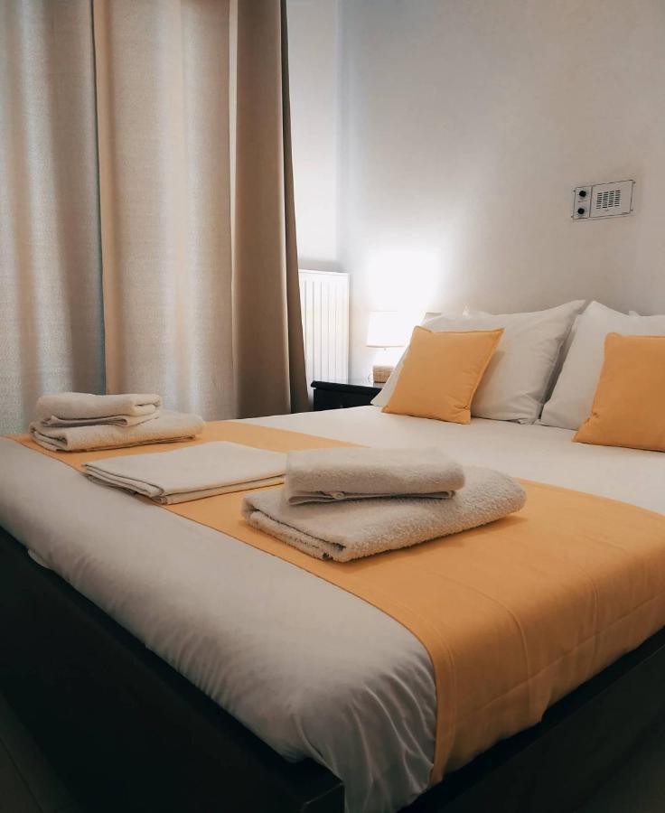 Myrthe Apartments 米尔托斯 外观 照片