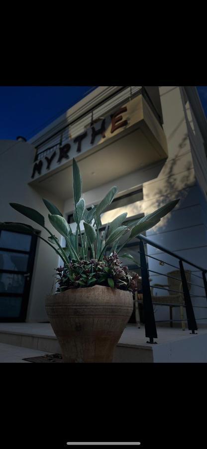 Myrthe Apartments 米尔托斯 外观 照片