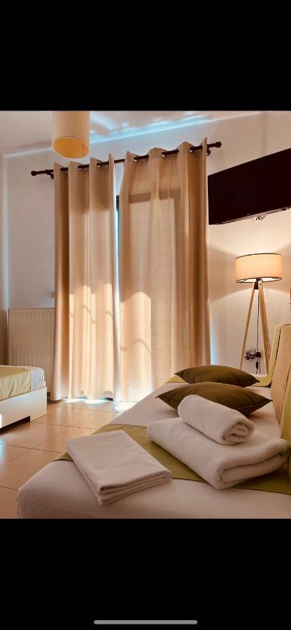 Myrthe Apartments 米尔托斯 外观 照片